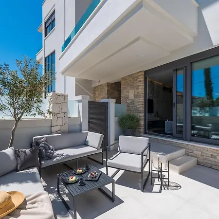 Luxury Luna With Private, Heated Pool 아파트 *