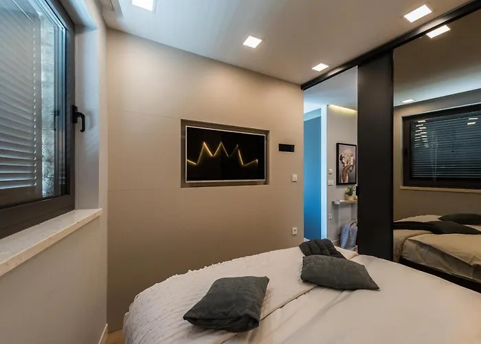 Apartment Luxury Luna With Private, Heated Pool