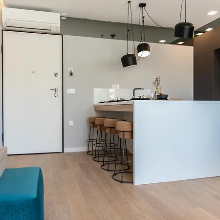 Luxury Luna With Private, Heated Pool